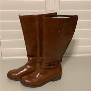 American Eagle Brown Boots Size 8 1/2W NWOT